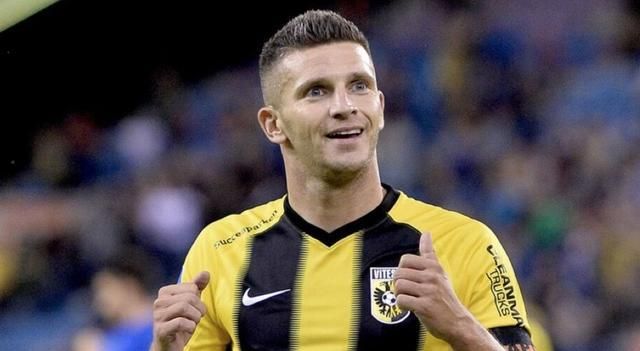 不仅是年轻 不仅是年轻