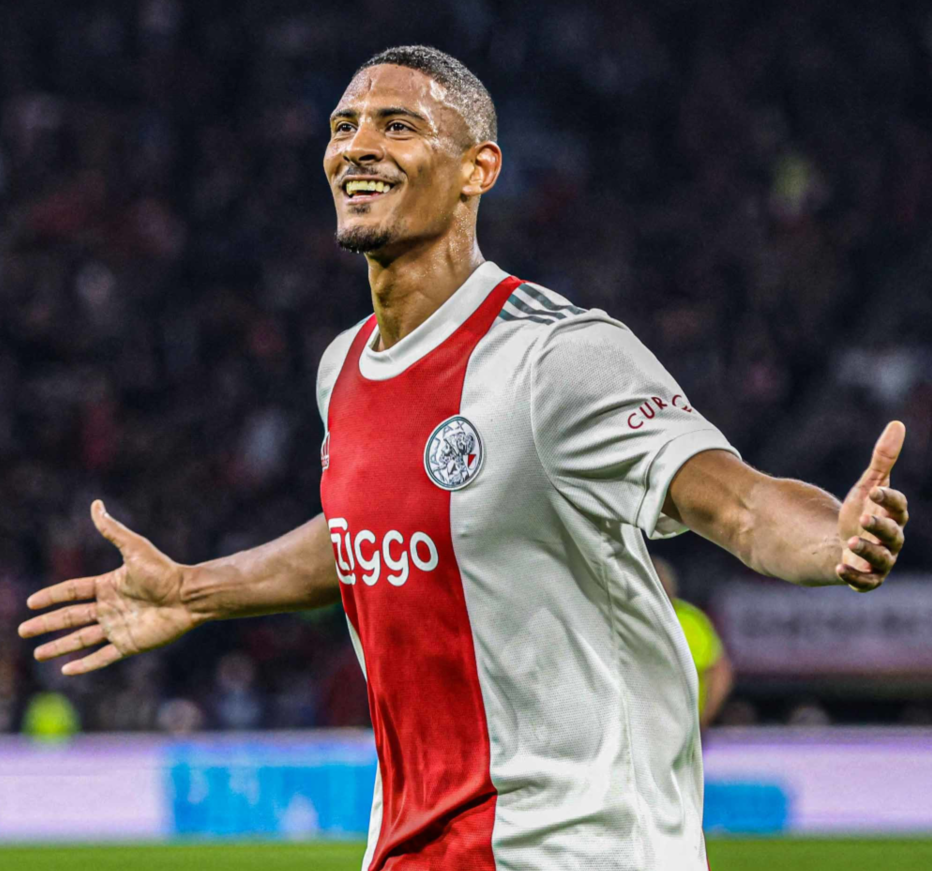 中脱颖而出 中脱颖而出